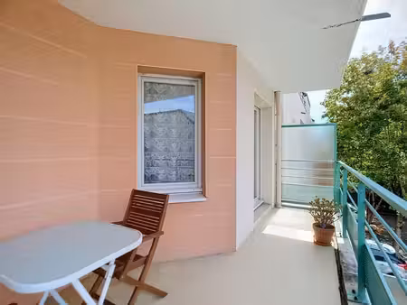 t3 – 2 balcons – garage + stationnement – environnement calme
