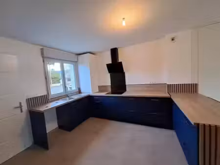 location maison 4 pièces 77.77 m² à piriac-sur-mer (44420)  902 €