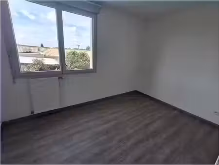 location maison 3 pièces 68 m² à castelginest (31780)