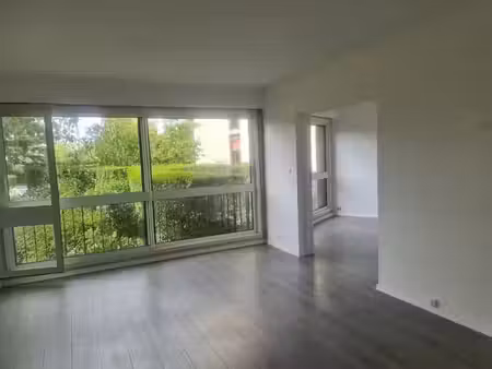 location appartement 2 pièces 53.05 m² à ris-orangis (91130)  835 €