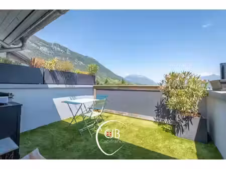appartement rénové à montmélian avec terrasse et vue mont-blanc