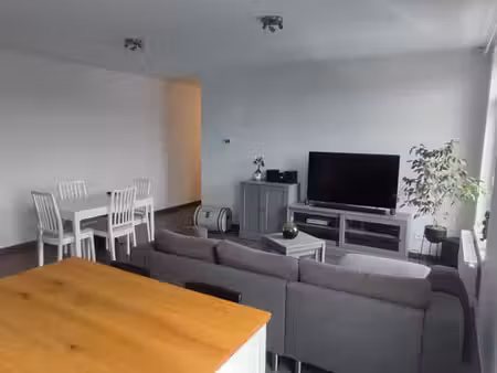 confortable et lumineux appartement 2 ch