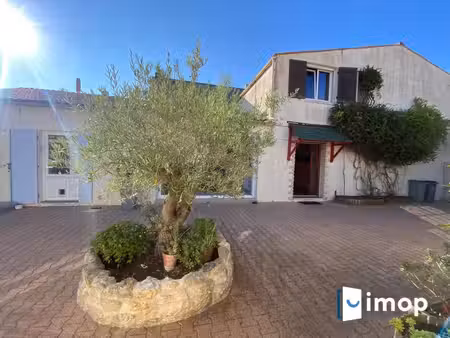 ensemble immobilier composé de 2 maisons