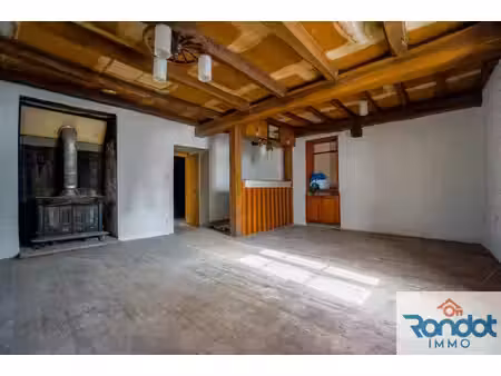 maison 4 pièces / 2 chambres / 125 m2 / 591 m2 terrain