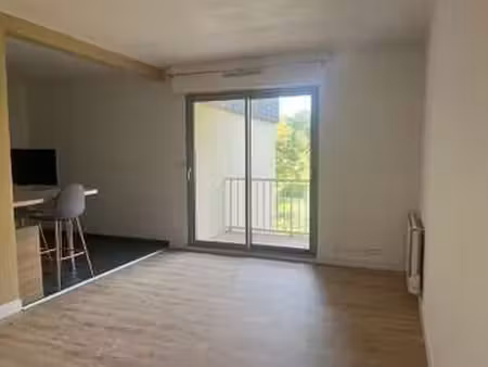 location appartement 2 pièces à dinan (22100) : à louer 2 pièces / 44m² dinan