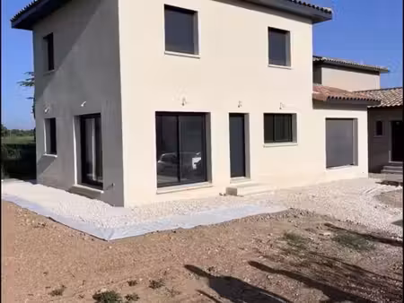 raphele villa recente de 2023 sur 500m2 terrain