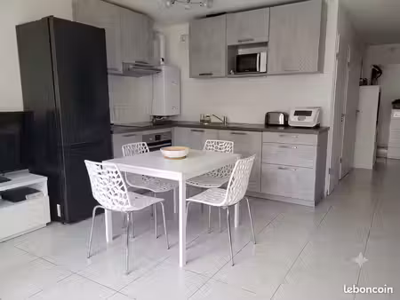 appartement à vendre grand t2 rez-de-jardin en l