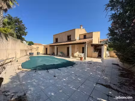 villa 5 pièces 146 m²
