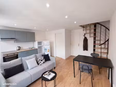 hyper centre cognac  t2 bis (1 chambre adulte  1 chambre enfant) récemment rénové