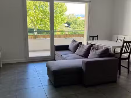 appartement t2 45m2 avec balcon - pringy annecy