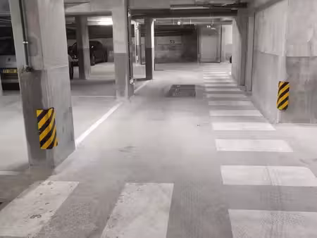 ◊ place de parking à louer – montreuil
