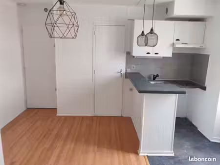 appartement f2 de 28 m2 au centre de la ville de guignes