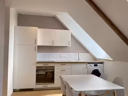 t2 meublé 31 m²