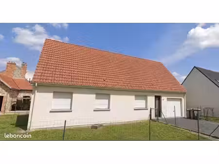 maison récente  trois chambres
