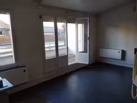 location appartement 2 pièces à bordeaux (33000)  670 €