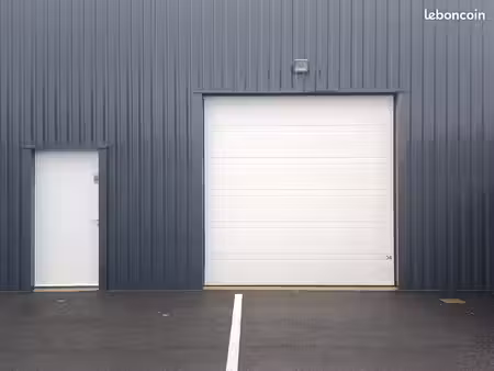 entrepôt 100 m²