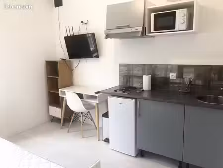 studio 1 pièce 16 m²