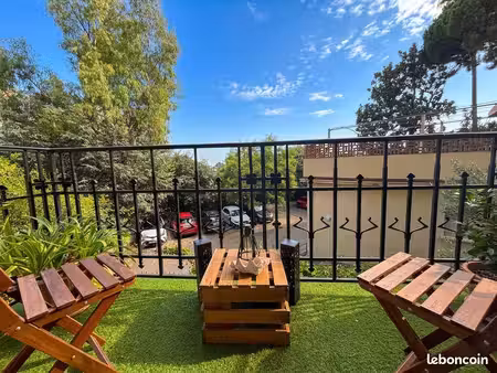 3 pièces balcon terrasse et 2 parkings