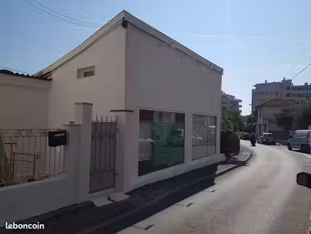 local commercial double – le cannet  limite cannes environ 100 m² – 89 rue de cannes – dir