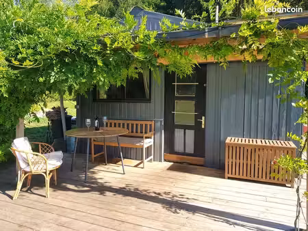 chalet avec étang