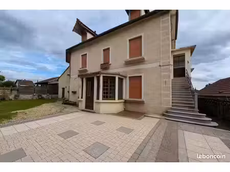 immeuble sur 2 niveaux