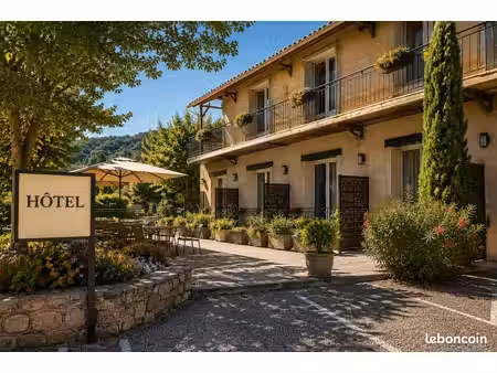 hôtel 500 m² greoux les bains