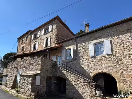 maison 9 pièces 235 m²