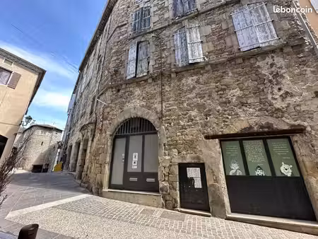 immeuble 1 pièce 650 m²