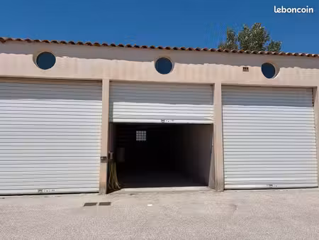 a louer garage grand volume
