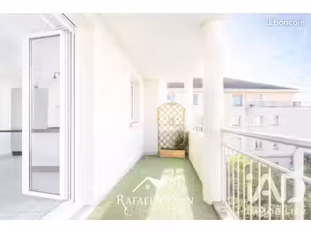 appartement 3 pièces 64 m²