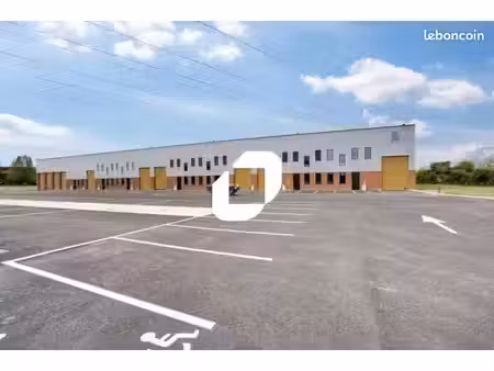 local logistique 3 452 m²