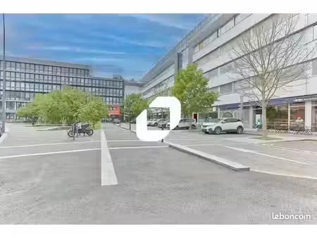 bureaux 221 m²