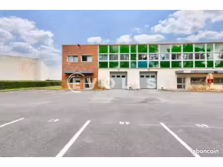 local d'activité 352 m²