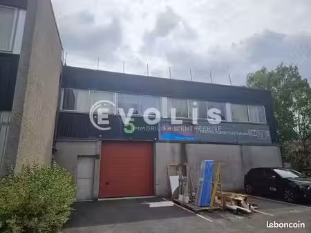 local d'activité 515 m²