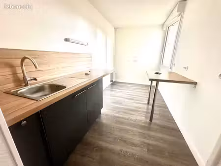 appartement . t3 . 62m2 . rdc /4 . ifs