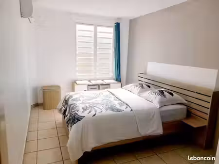 grand t2 à vendre meublé secteur bois carré