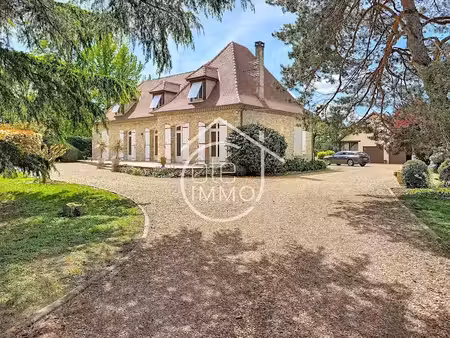 vente propriété 6 pièces 204 m² à bergerac (24100)  471 000 €