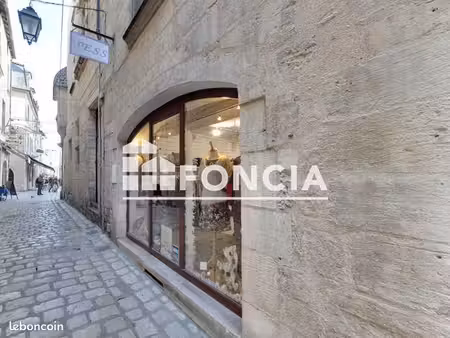 local commercial 21 m²