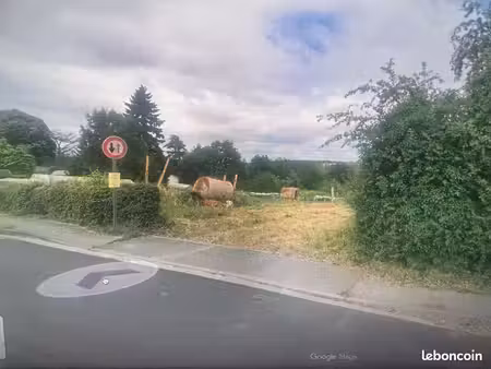 grand terrain constructible plat de 1 600 m² – proche rugles (27250)