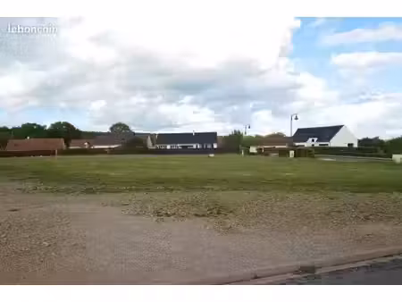 terrain à bâtir de 759 m² à briconville (28)
