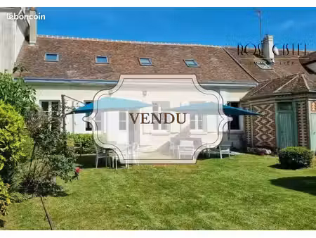 maison 5 pièces 151 m²