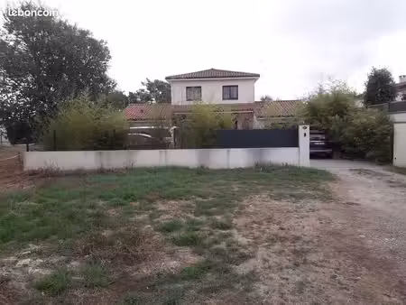terrain a vendre