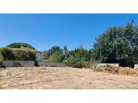 eaunes centre  terrain constructible