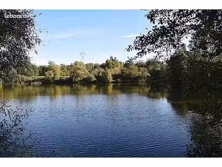 amis agriculteurs je suis a la recherche d'un plan d'eau pour l'usage de la pêche lac étan