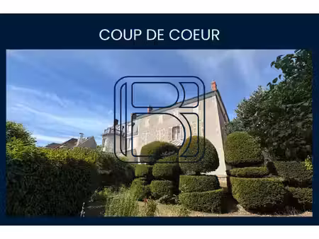 maison burgeoise avec parc arbore et dependance