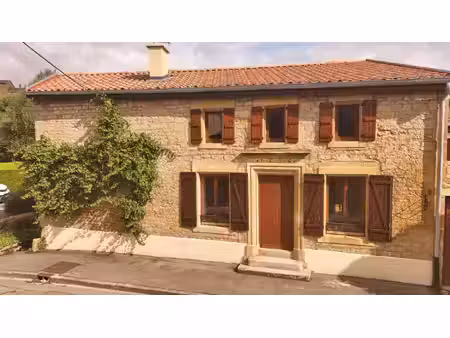 maison rénovée de 183 m² – 4 chambres – 3 salles d’eau – jardin