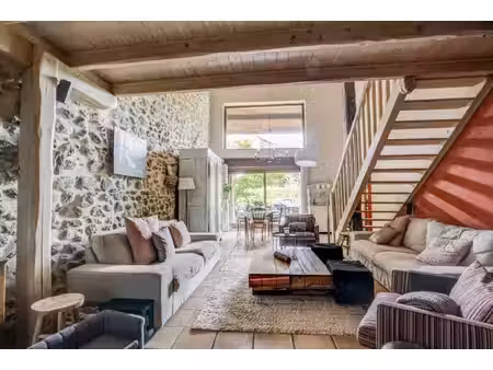 ferme rénovée 8 pièces à vendre - prévessin-moëns