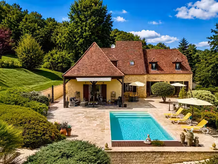 élégante propriété de 4 chambres avec piscine et appartement d'invités à sarlat