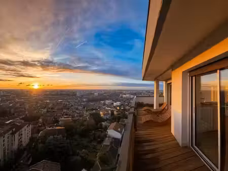 location meublée appartement 3 pièces 66 m² à toulouse (31000)  2 080 €