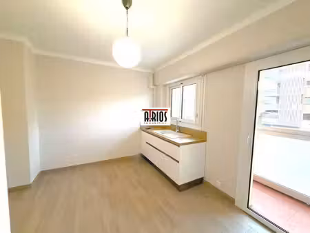 location bureaux la valette du var 83160 76m²